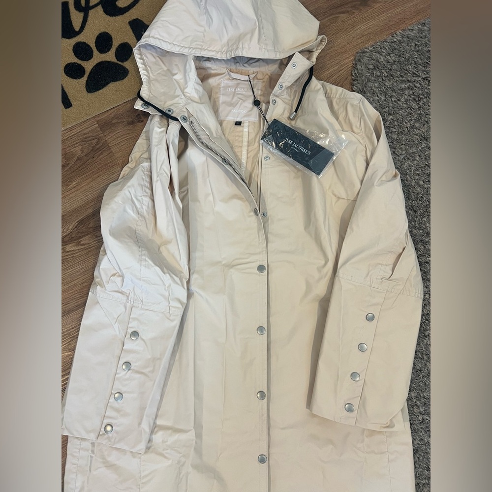 ISLE JACOBSEN RAINCOAT Women's Cream Hooded Jacket NEW szL